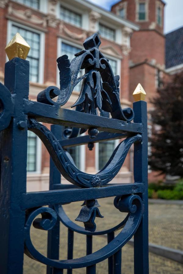 Heritage 17Th Century Supreme City Penthouse Leeuwarden Bagian luar foto
