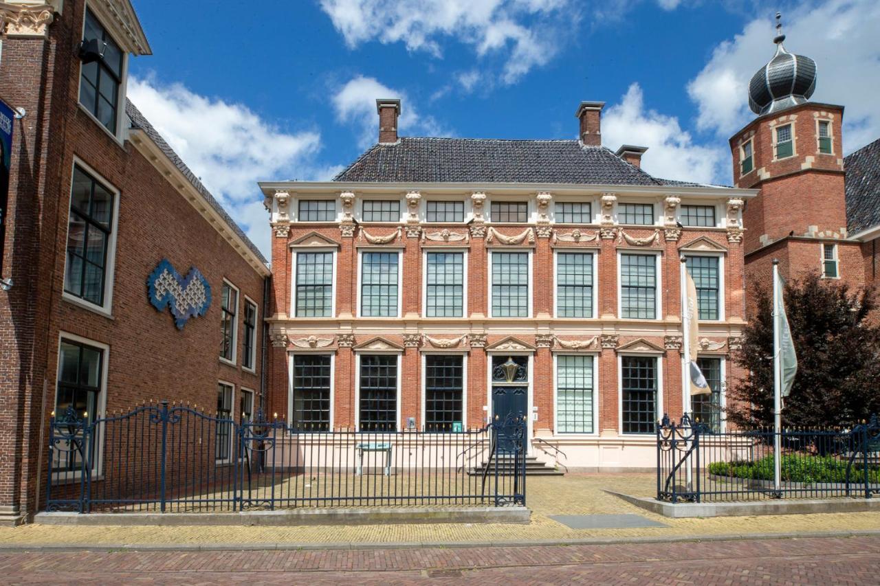 Heritage 17Th Century Supreme City Penthouse Leeuwarden Bagian luar foto