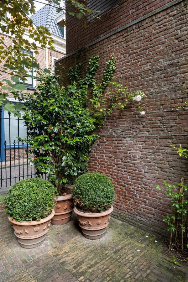 Heritage 17Th Century Supreme City Penthouse Leeuwarden Bagian luar foto
