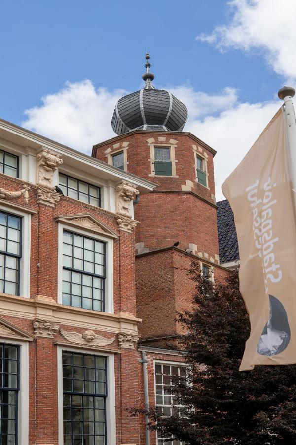 Heritage 17Th Century Supreme City Penthouse Leeuwarden Bagian luar foto